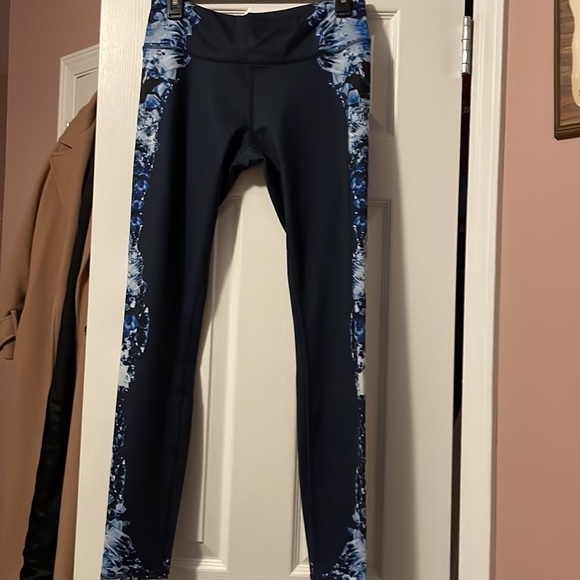 ALO Yoga Pants - NWOT Alo Airbrushed Leggings, M
